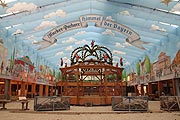 AUfbau Oktoberfest 21.08.2019 (©Foto: Marikka-Laila Maisel)